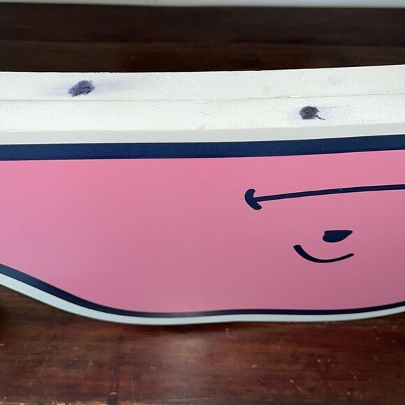 Vineyard Vines wooden Pink Whale display store decorative sign - Picture 5 of 6